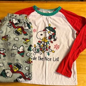 Peanuts Snoopy Kids Pajama Set - Red, White, and Green